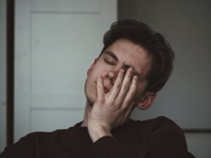 Nudności i&nbsp;wymioty – przyczyny, diagnostyka i&nbsp;postępowanie