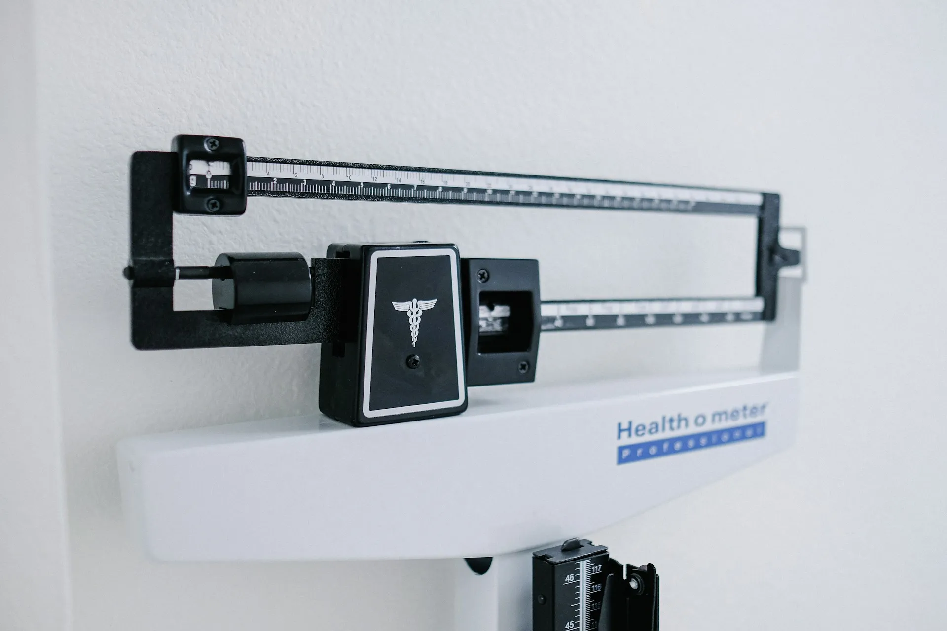Przyrost masy ciała – przyczyny metaboliczne, hormonalne i&nbsp;farmakologiczne